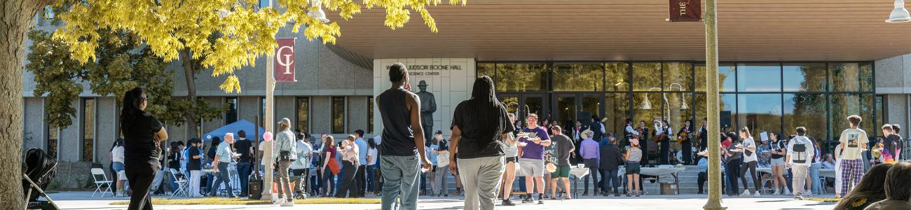 students gather for ISO food fest